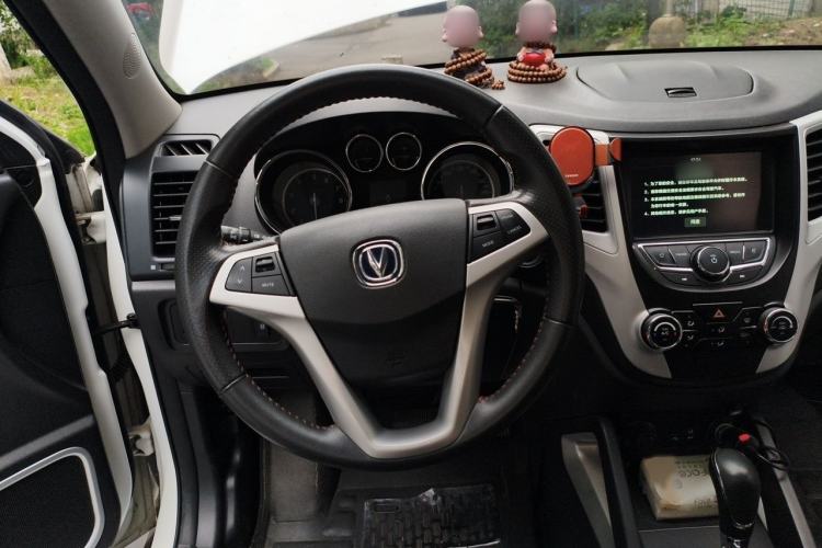 Used CHANGAN CS35 2016 1.6L Automatic Luxury Model China IV Standard Steering Wheel