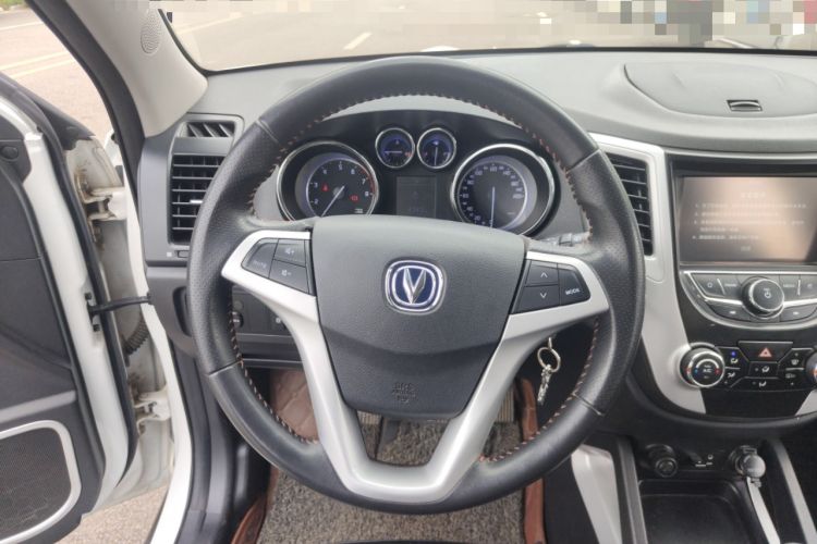 Used CHANGAN CS35 2016 1.6L Manual Luxury Model China IV Standard Steering Wheel