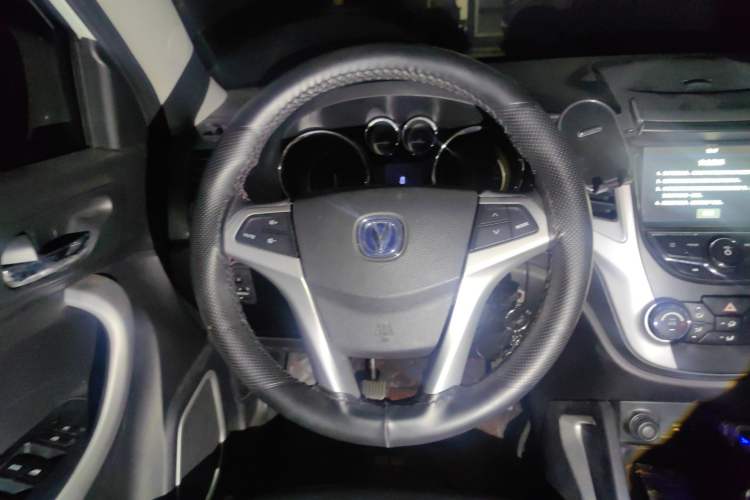 Used CHANGAN CS35 2016 1.6L Manual Luxury Model China IV Standard Steering Wheel