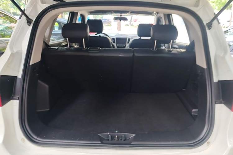Used CHANGAN CS35 2016 1.6L Automatic Luxury Model China V Standard Trunk