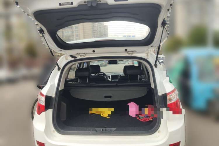 Used CHANGAN CS35 2016 1.6L Manual Luxury Model China IV Standard Trunk