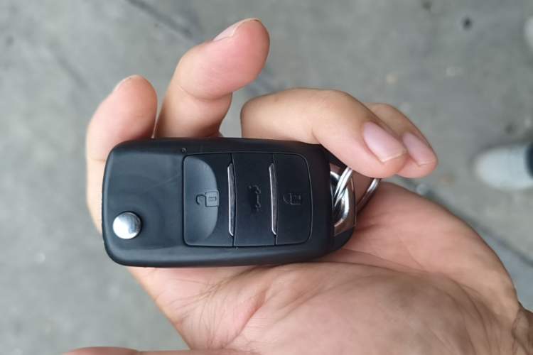 Used CHANGAN CS35 2016 1.6L Automatic Luxury Model China IV Standard Vehicle Key