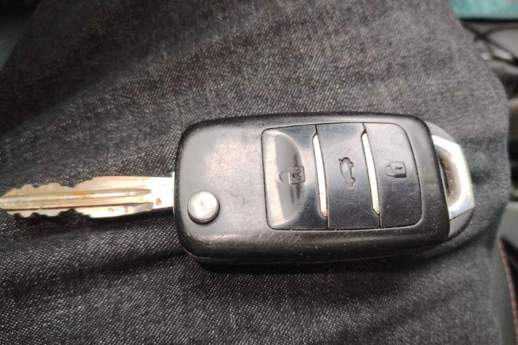 Used CHANGAN CS35 2016 1.6L Manual Luxury Model China V Standard Vehicle Key