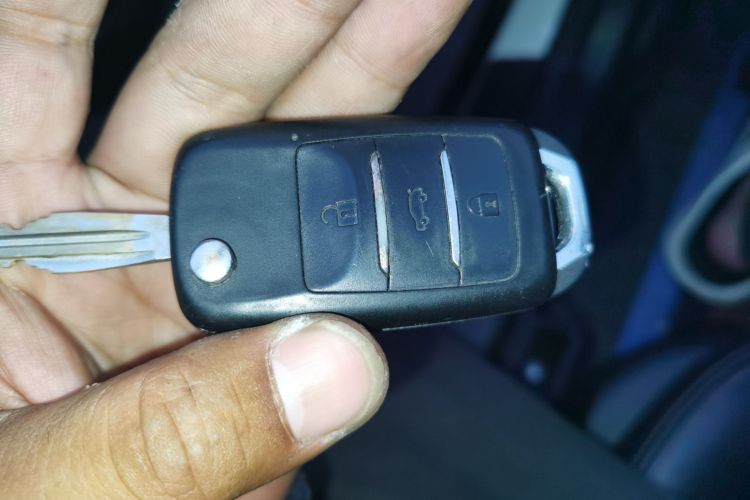 Used CHANGAN CS35 2016 1.6L Manual Luxury Model China IV Standard Vehicle Key