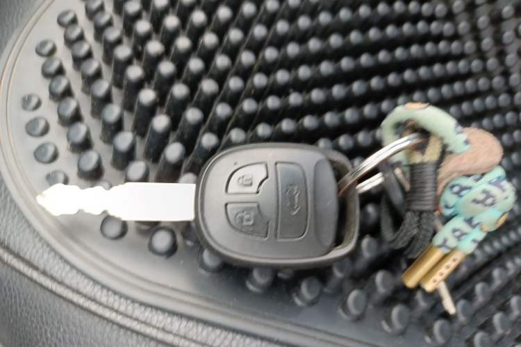 Used CHANGAN CS35 2016 1.6L Automatic Luxury Model China V Standard Vehicle Key
