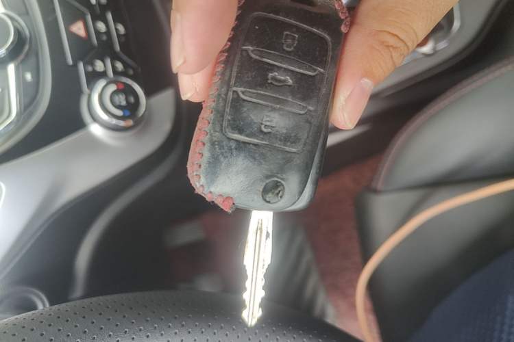 Used CHANGAN CS35 2016 1.6L Manual Luxury Model China V Standard Vehicle Key