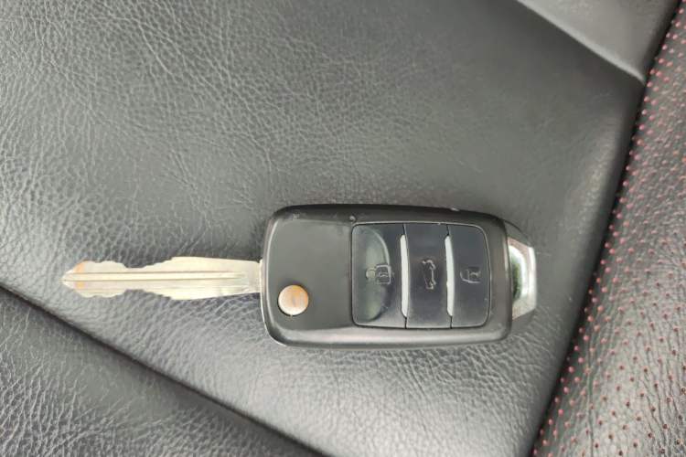 Used CHANGAN CS35 2016 1.6L Automatic Luxury Model China V Standard Vehicle Key
