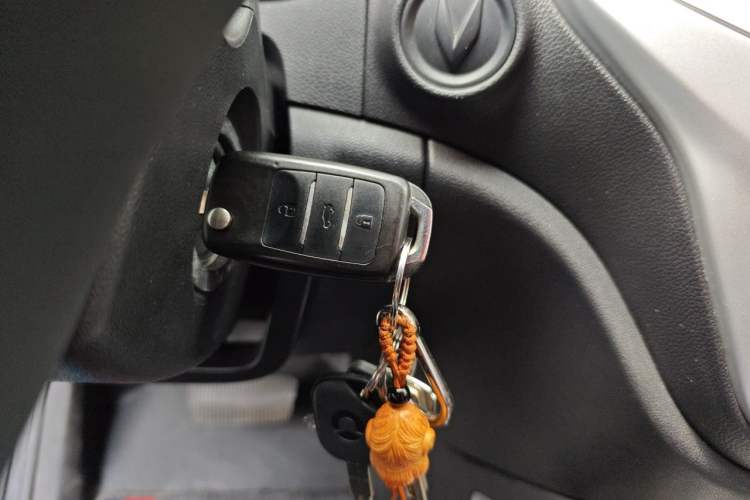 Used CHANGAN CS35 2016 1.6L Automatic Luxury Model China IV Standard Vehicle Key