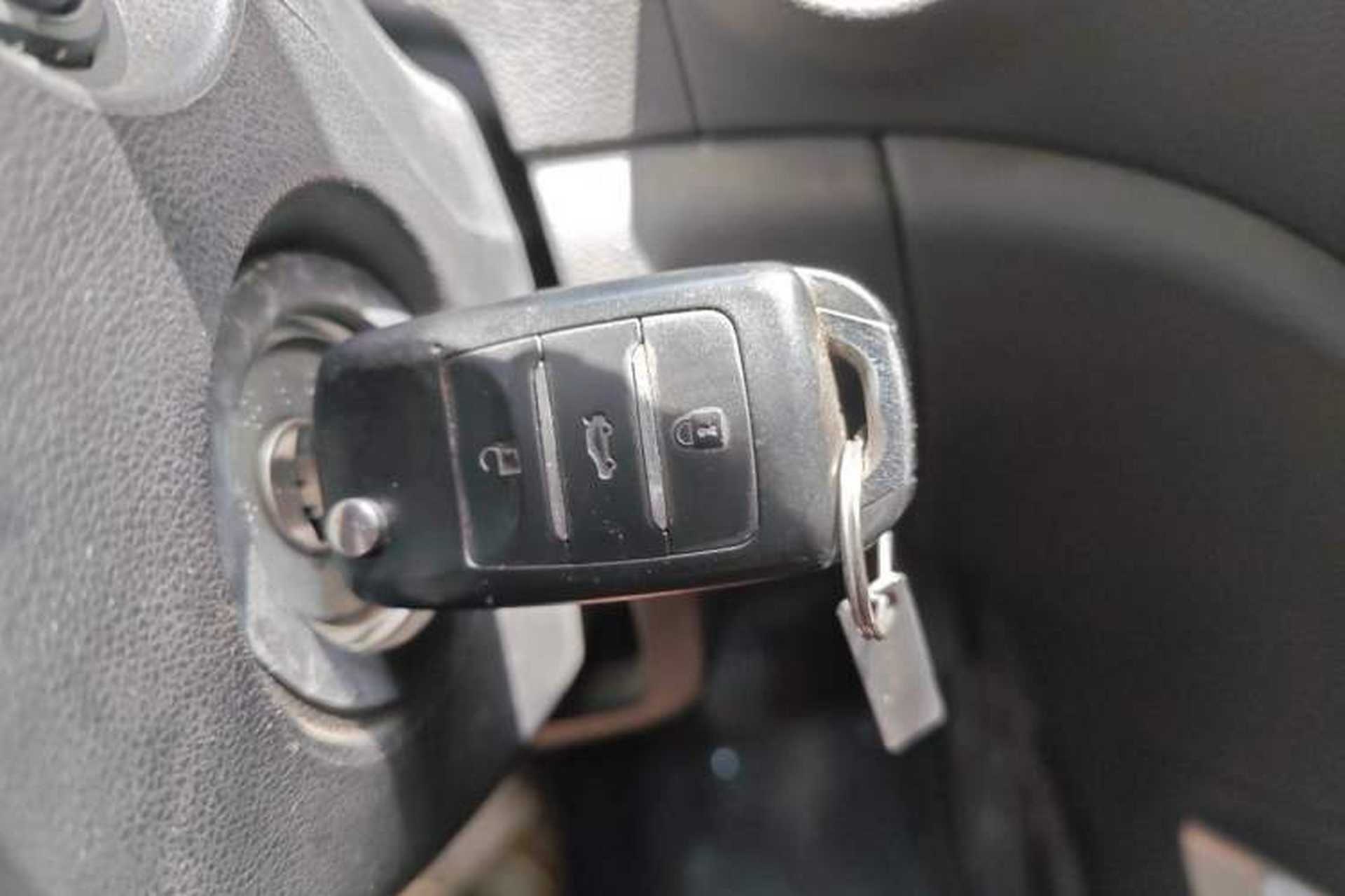 Used CHANGAN CS35 2016 1.6L Manual Luxury Model China V Standard Vehicle Key