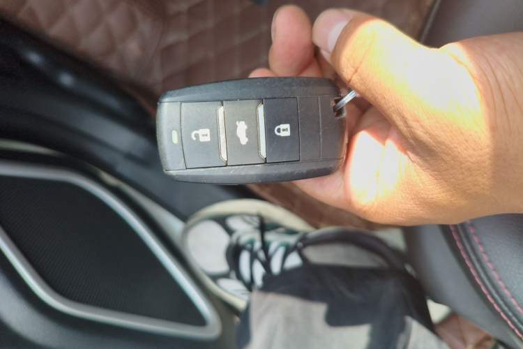 Used CHANGAN CS35 2016 1.6L Automatic Luxury Model China IV Standard Vehicle Key