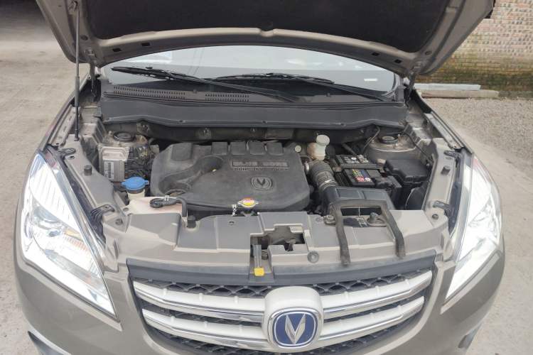 Used CHANGAN CS35 2016 1.6L Automatic Luxury Model China V Standard Engine Bay