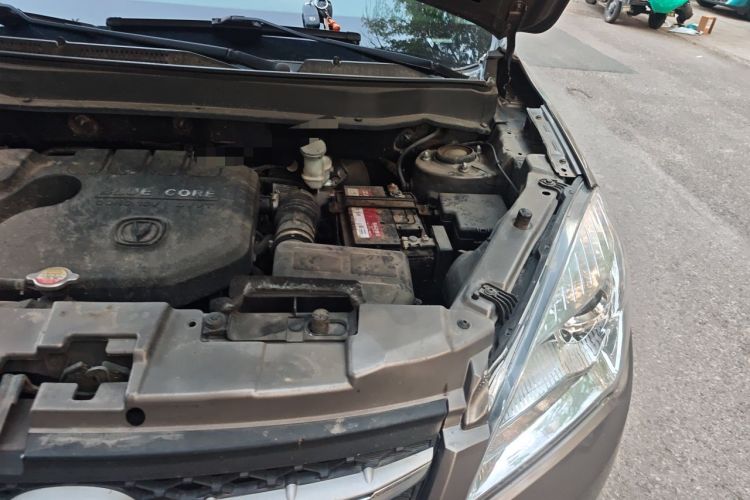 Used CHANGAN CS35 2016 1.6L Automatic Luxury Model China V Standard Engine Bay Left