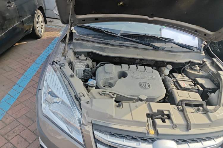 Used CHANGAN CS35 2016 1.6L Automatic Luxury Model China V Standard Engine Bay Right