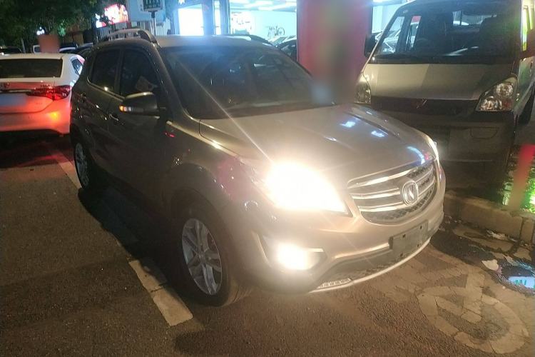 Used CHANGAN CS35 2016 1.6L Automatic Luxury Model China V Standard Front Right 45 Deg