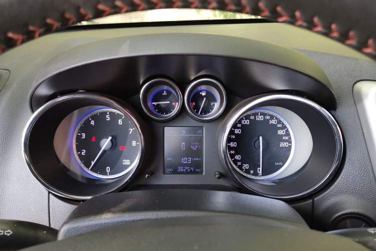 Used CHANGAN CS35 2016 1.6L Manual Luxury Model China V Standard Instrument Cluster