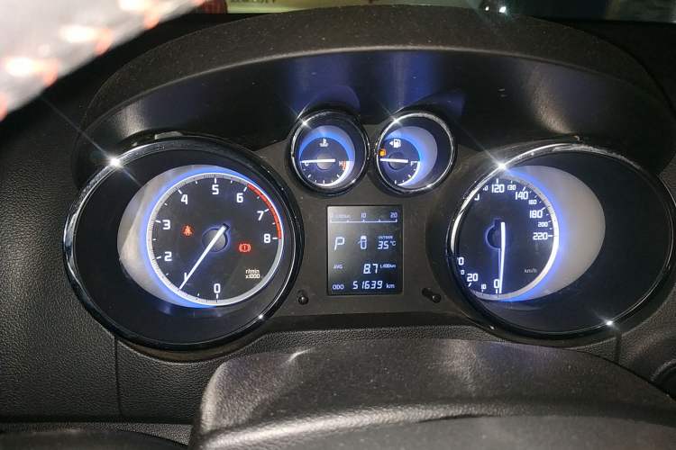 Used CHANGAN CS35 2016 1.6L Automatic Luxury Model China V Standard Instrument Cluster