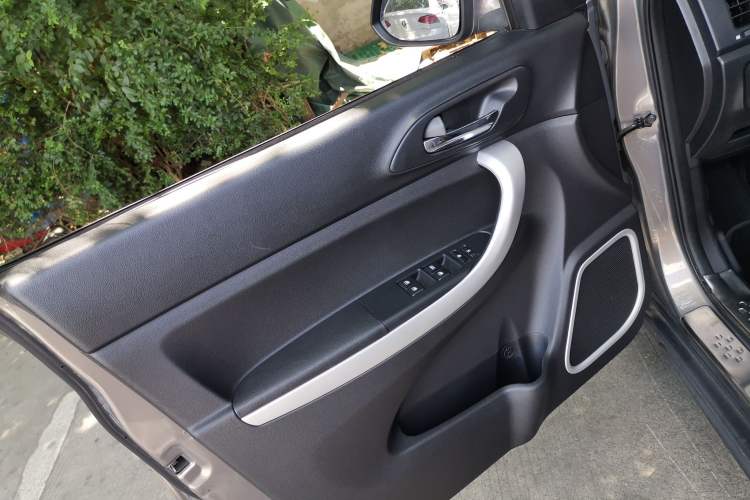 Used CHANGAN CS35 2016 1.6L Manual Luxury Model China V Standard Left Front Door Interior