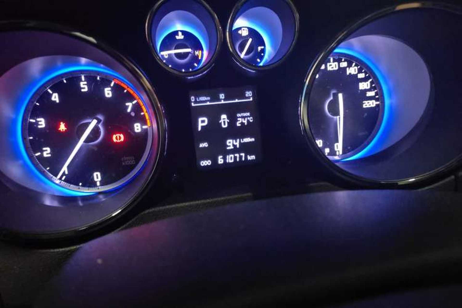 Used CHANGAN CS35 2016 1.6L Automatic Luxury Model China V Standard Odometer Close Up