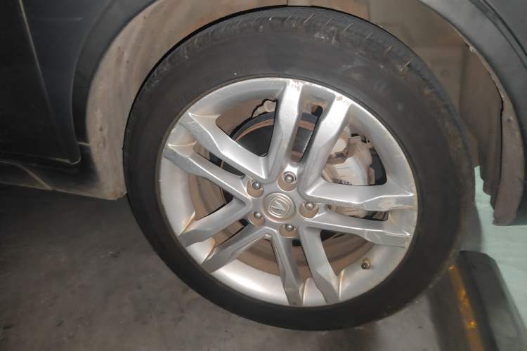 Used CHANGAN CS35 2016 1.6L Automatic Luxury Model China V Standard Right Front Wheel Hub