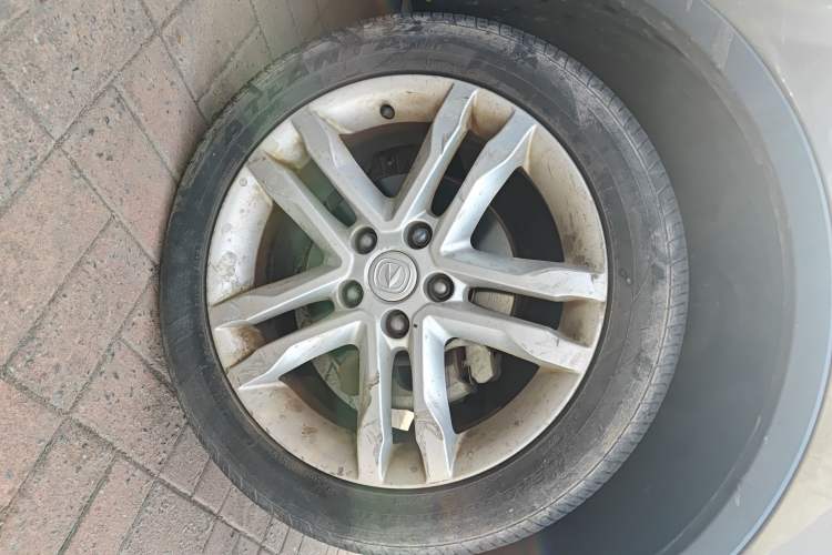 Used CHANGAN CS35 2016 1.6L Automatic Luxury Model China V Standard Right Front Wheel Hub