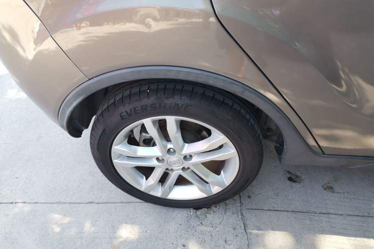 Used CHANGAN CS35 2016 1.6L Manual Luxury Model China V Standard Right Rear Wheel Hub