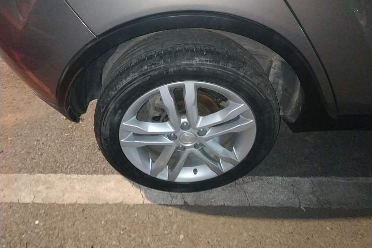 Used CHANGAN CS35 2016 1.6L Automatic Luxury Model China V Standard Right Rear Wheel Hub