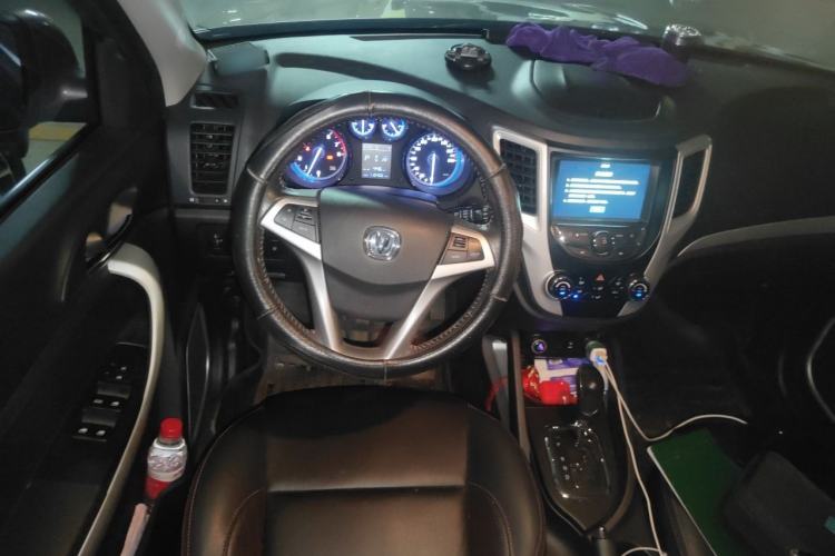 Used CHANGAN CS35 2016 1.6L Automatic Luxury Model China V Standard Steering Wheel