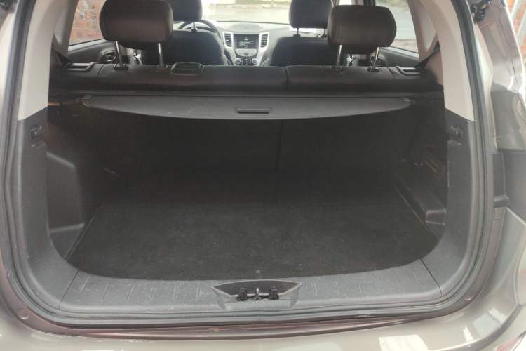 Used CHANGAN CS35 2016 1.6L Automatic Luxury Model China V Standard Trunk