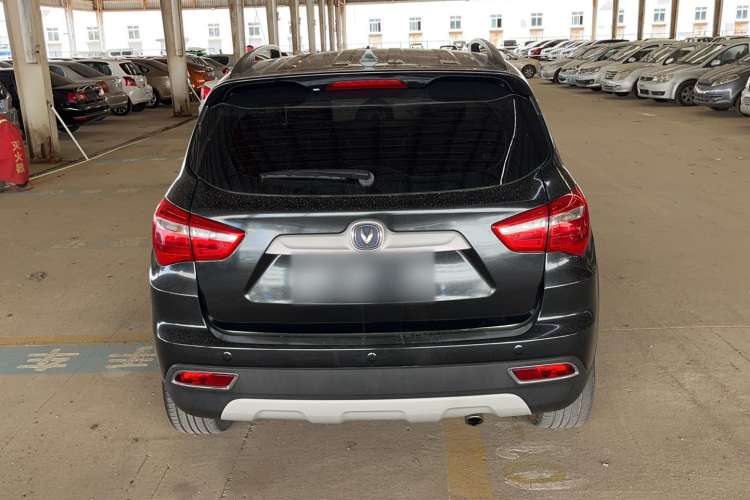 Used CHANGAN CS35 2017 1.6L Manual Luxury Model Exterior 4