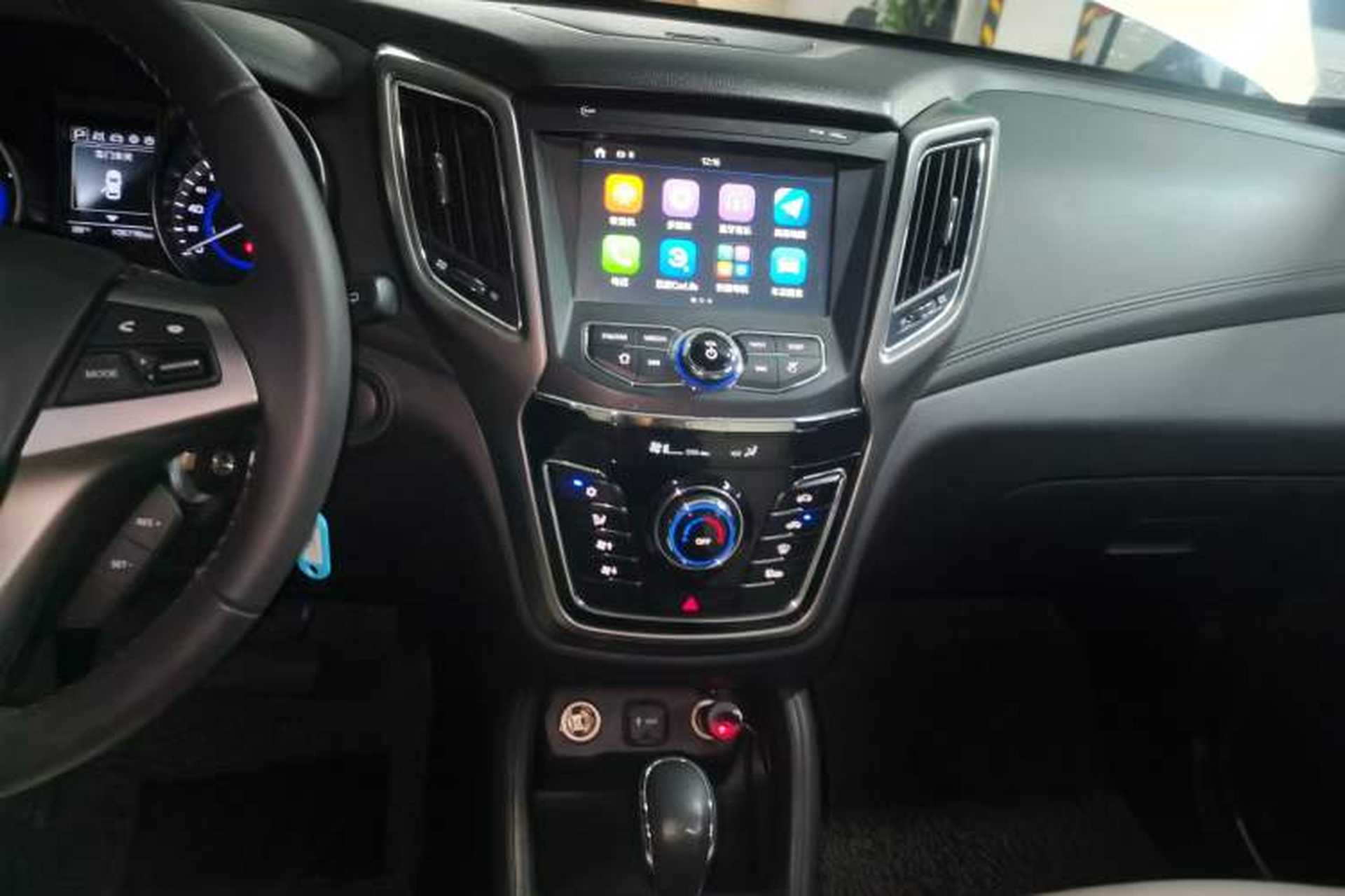 Used CHANGAN CS35 2017 1.6L Automatic Luxury Model Audio And AC Panel