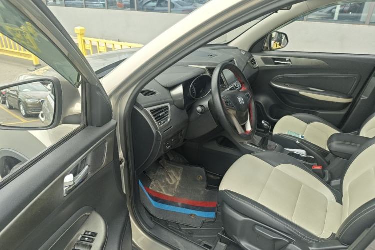 Used CHANGAN CS35 2017 1.6L Manual Luxury Model Driver Seat
