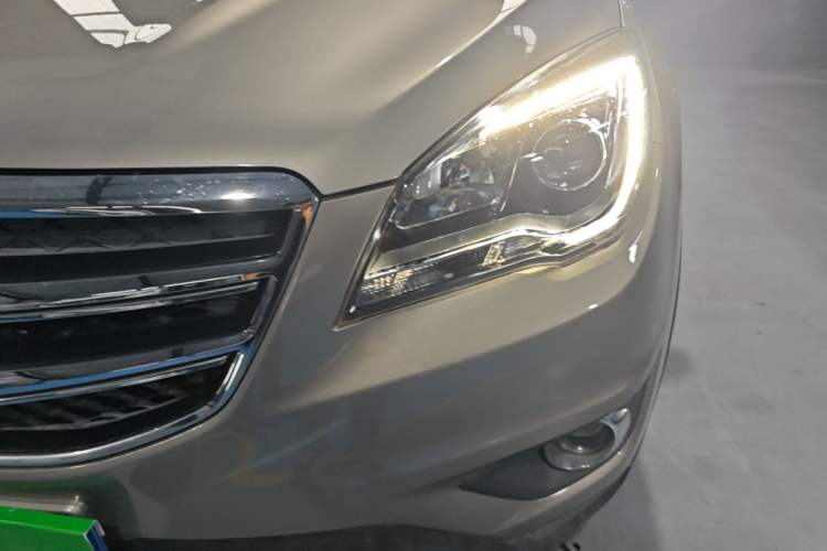 Used CHANGAN CS35 2017 1.6L Automatic Luxury Model Left Front Headlight