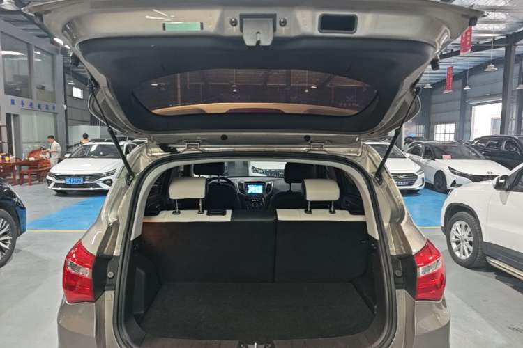 Used CHANGAN CS35 2017 1.6L Automatic Luxury Model Trunk