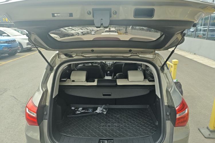 Used CHANGAN CS35 2017 1.6L Manual Luxury Model Trunk