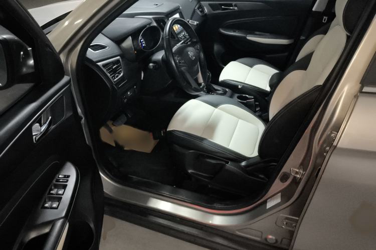 Used CHANGAN CS35 2017 1.6L Automatic Luxury Model Driver Seat