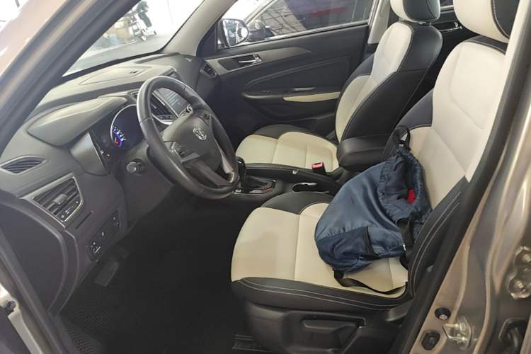Used CHANGAN CS35 2017 1.6L Automatic Luxury Model Left Front Seat