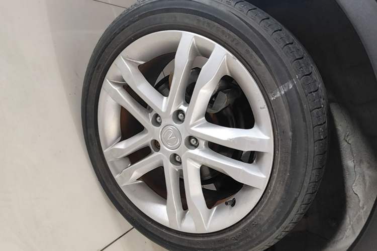 Used CHANGAN CS35 2017 1.6L Automatic Luxury Model Right Rear Wheel Hub