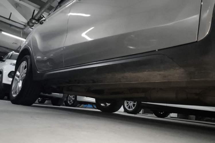 Used CHANGAN CS35 2017 1.6L Automatic Luxury Model Right Side Sill