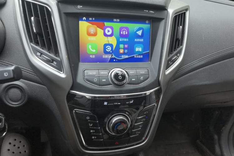 Used CHANGAN CS35 2017 1.6L Automatic Luxury Model Audio And AC Panel