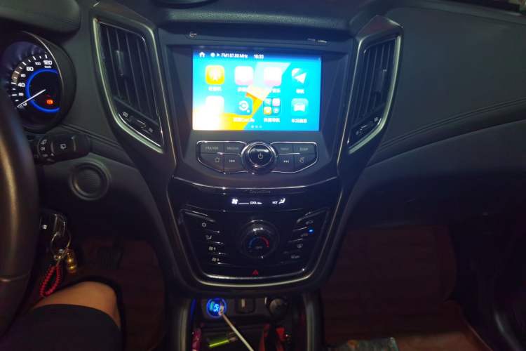 Used CHANGAN CS35 2017 1.6L Manual Luxury Model Audio And AC Panel