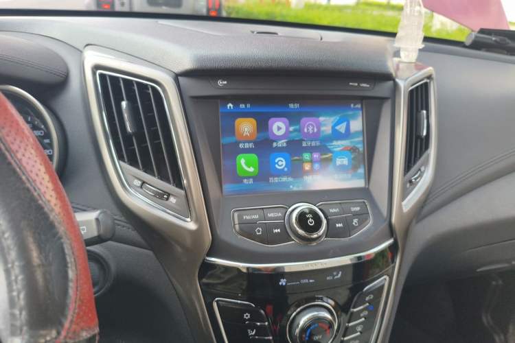 Used CHANGAN CS35 2017 1.6L Manual Luxury Model Audio And AC Panel