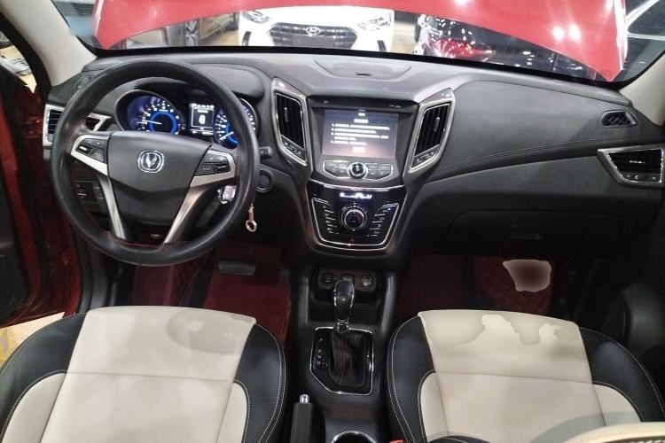 Used CHANGAN CS35 2017 1.6L Automatic Luxury Model Center Console