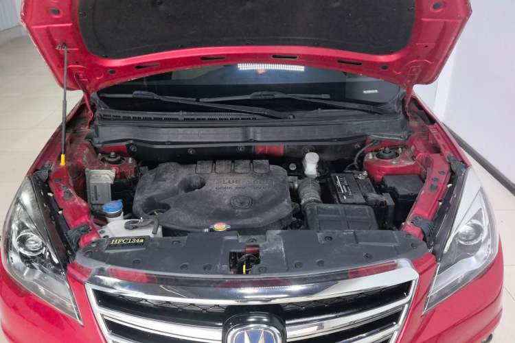 Used CHANGAN CS35 2017 1.6L Automatic Luxury Model Engine Bay