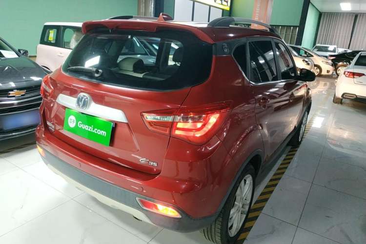 Used CHANGAN CS35 2017 1.6L Automatic Luxury Model Exterior 5