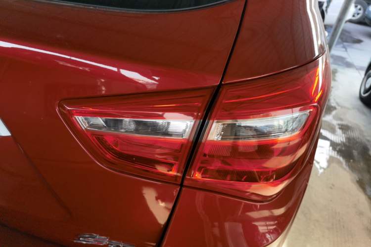 Used CHANGAN CS35 2017 1.6L Automatic Luxury Model Exterior 7