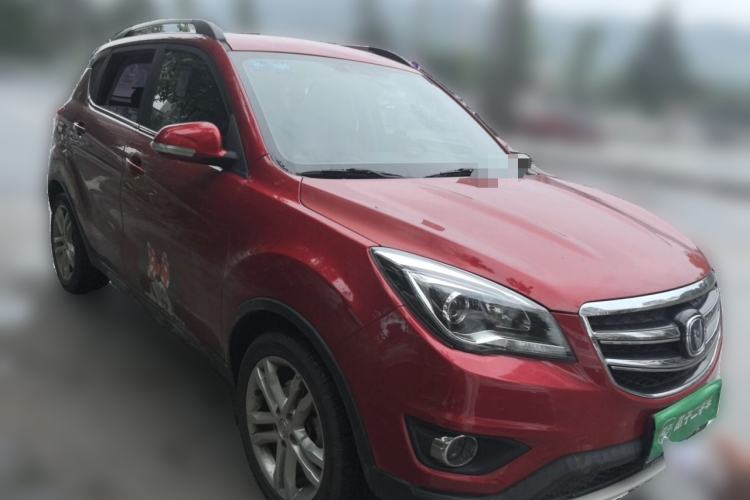Used CHANGAN CS35 2017 1.6L Automatic Luxury Model Front Right 45 Deg
