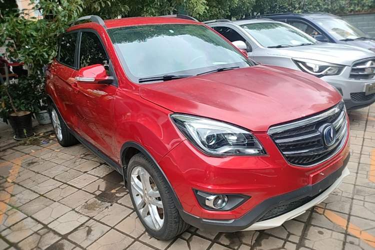 Used CHANGAN CS35 2017 1.6L Manual Luxury Model Front Right 45 Deg