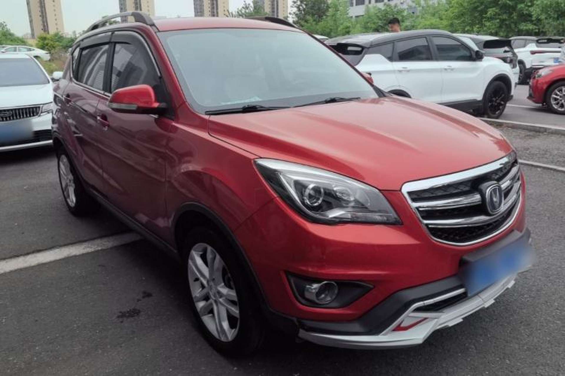 Used CHANGAN CS35 2017 1.6L Automatic Luxury Model Front Right 45 Deg
