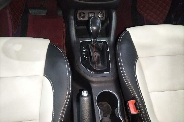 Used CHANGAN CS35 2017 1.6L Automatic Luxury Model Gear Lever