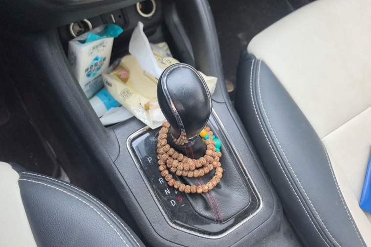 Used CHANGAN CS35 2017 1.6L Automatic Luxury Model Gear Lever